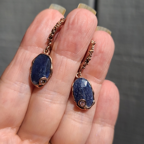 Sapphire & Amethyst Rosegold Earrings - Picture 10 of 11